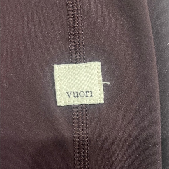 Vuori Chocolate Brown Activewear - Picture 2 of 4